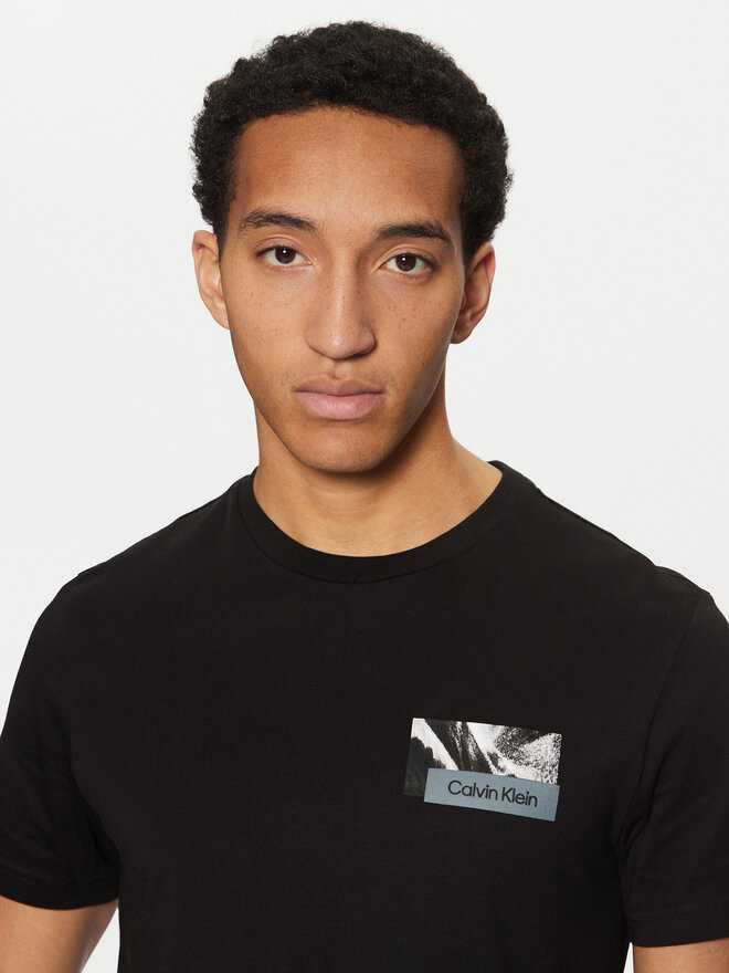 Calvin Klein Calvin Klein Camiseta Graphic K10K113799 Negro Regular Fit
