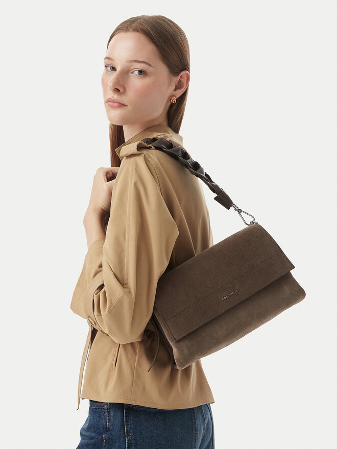 Coccinelle Handtasche Coccinelle P6P Boheme Suede Bimaterial E1 P6P 12 01 01 Khakifarben