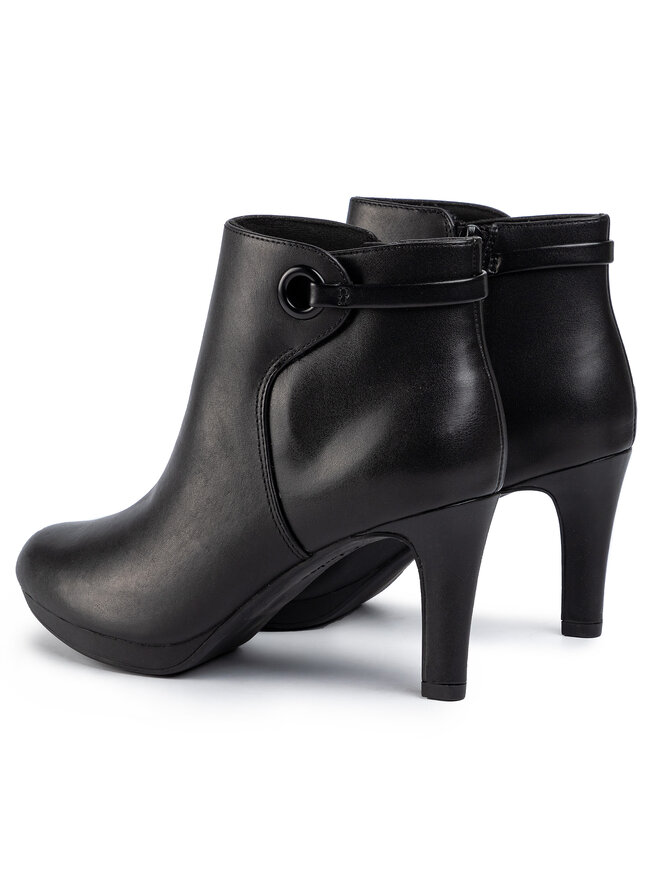 Clarks adriel mae sales