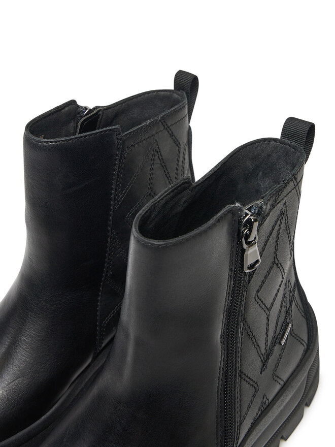 Geox Členková obuv Geox Spherica EC7 D46WSG 04322 C9999 Čierna