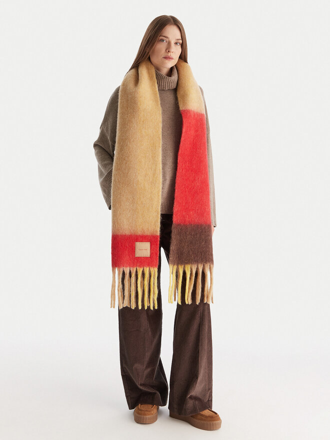 Calvin Klein Зимен шал Calvin Klein Patch Brushed LV04D8070G Бежов