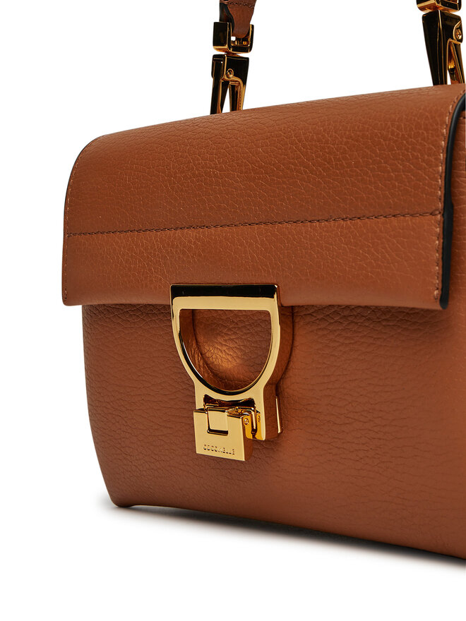 Coccinelle Τσάντα Coccinelle E1 ND8 55 B7 01 Καφέ