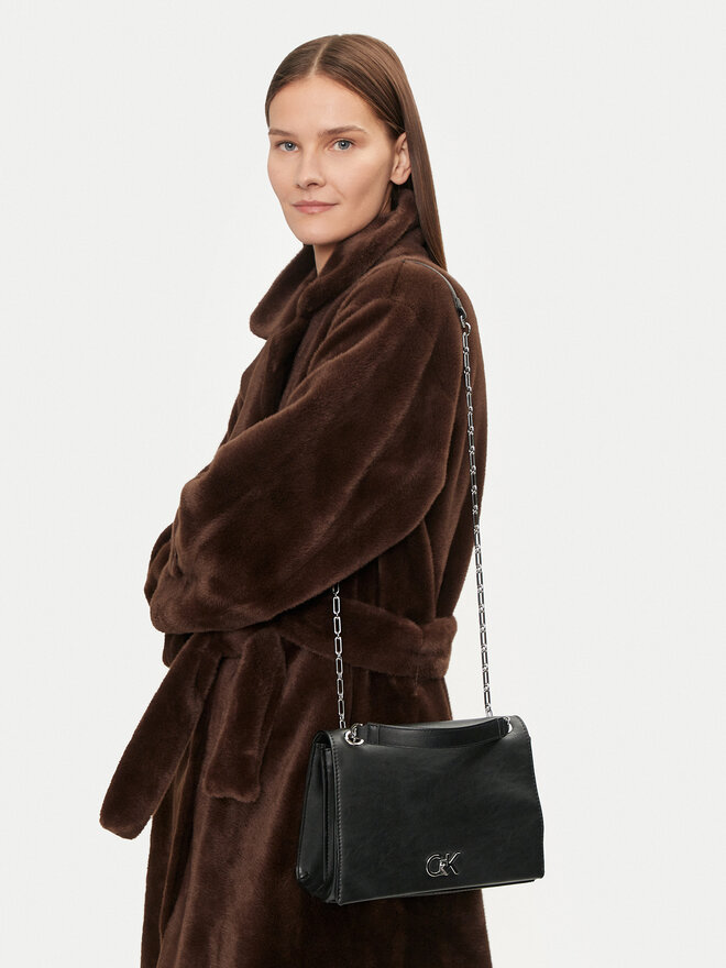 Calvin Klein Сумка Calvin Klein Ck Medium Conv Chain Bag K60K612810 Чорний