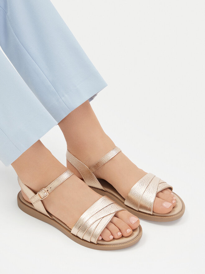 Lasocki Sandalen Lasocki CEO-WI23-3096-09 Goldfarben