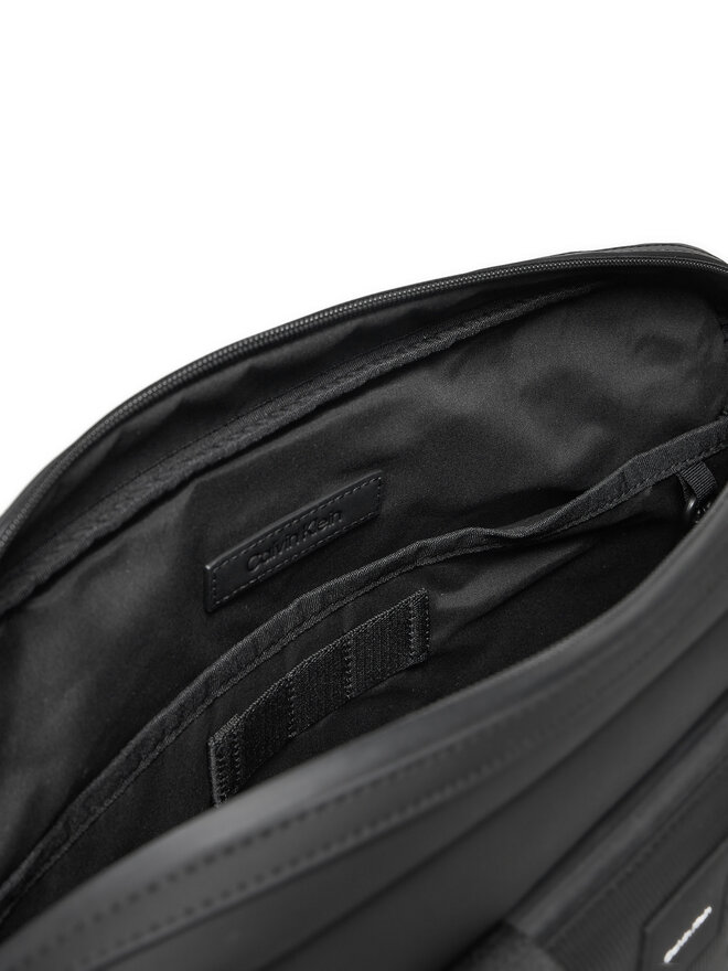 Calvin Klein Brašna na notebook Calvin Klein Ck Essential Laptop Bag Rub K50K512724 Černá