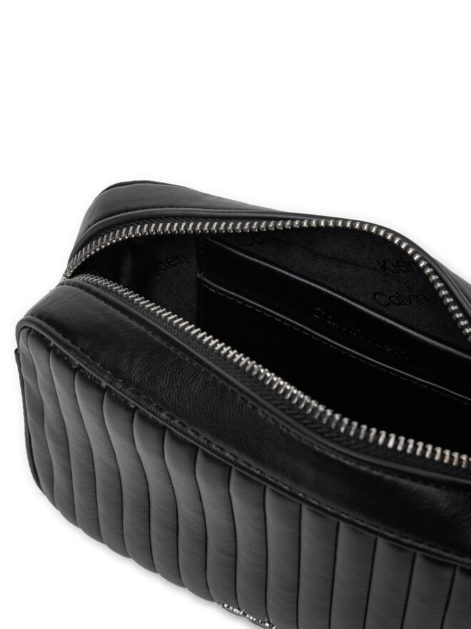 Calvin Klein Handtasche Calvin Klein Mini Line Quilt Camera Bag K60K613078 Schwarz