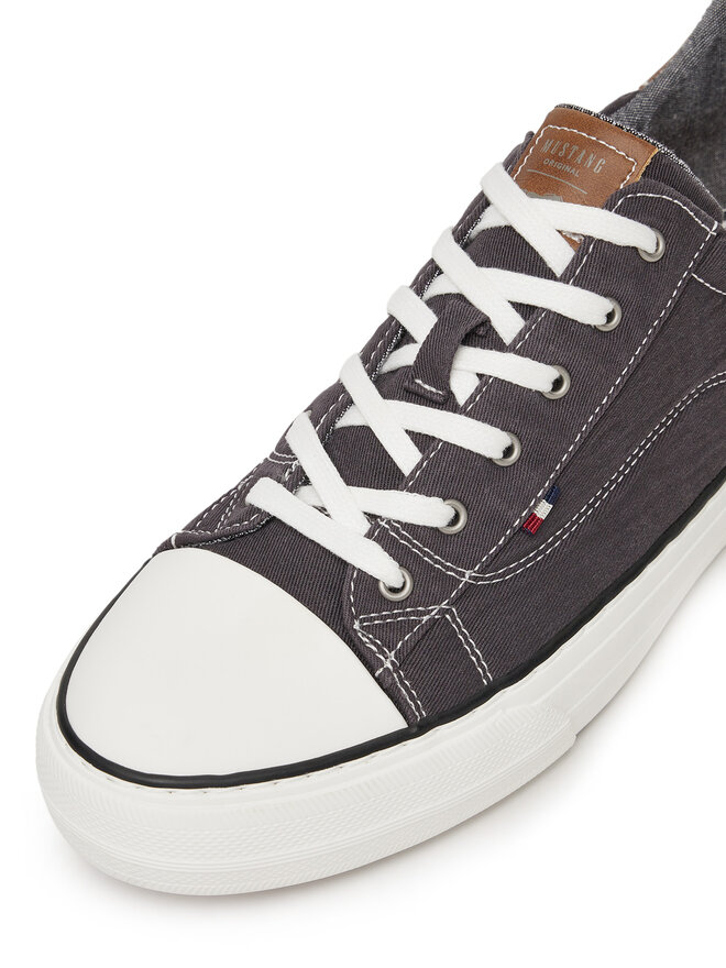 Mustang Sneakers aus Stoff Mustang 1272-307 Schwarz