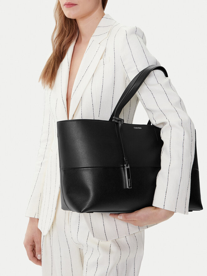 Calvin Klein Τσάντα Calvin Klein Ck Mixmedia Medium Shopper K60K613011 Μαύρο