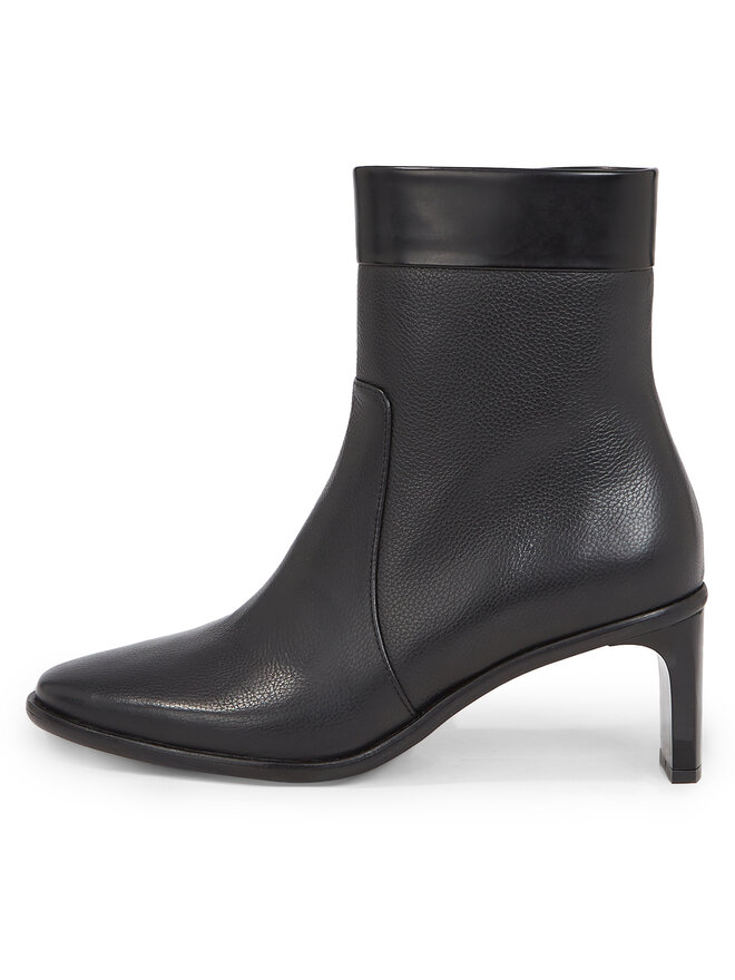 Calvin Klein Stiefeletten Calvin Klein Curved Stil Ankle Boot 55 HW0HW01889 Schwarz