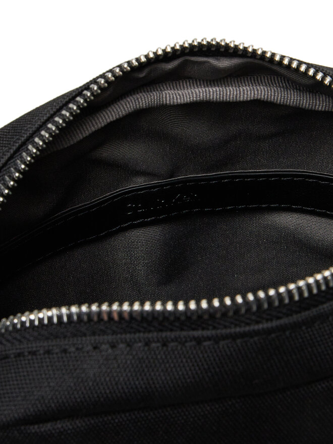 Calvin Klein Ľadvinka Calvin Klein Contrast Reporter LV04D3175G Čierna