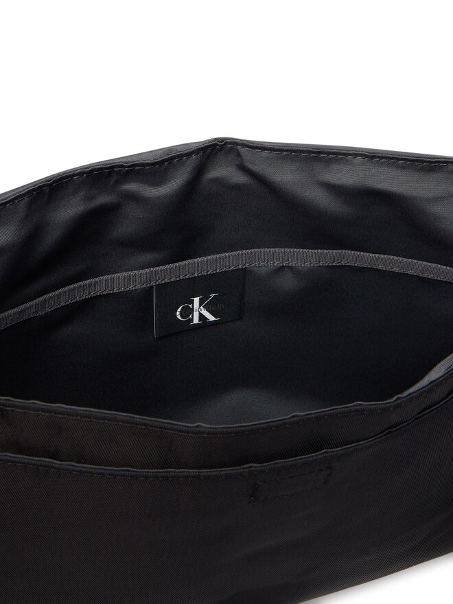 Calvin Klein Umhängetasche Calvin Klein Bold Laptop Sleeve W/ Strap (Nyl LV04D1222G Schwarz