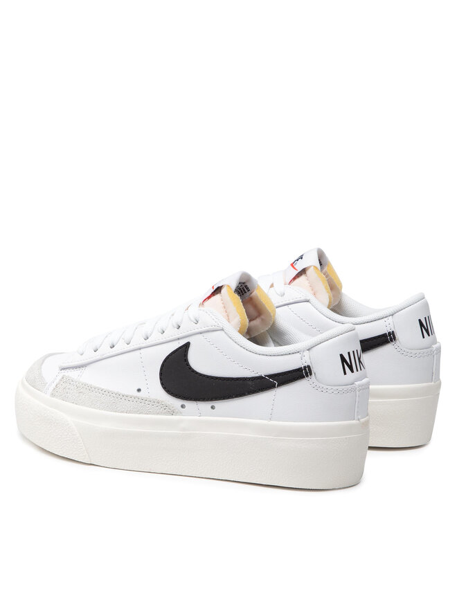 Nike Sneakersy Nike Blazer Low Platform DJ0292 Bílá