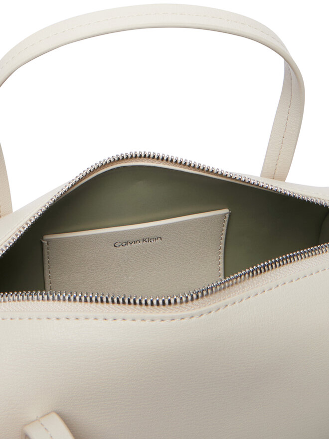 Calvin Klein Handtasche Calvin Klein Foil Logo Small Duffle Bag LV04F3663G Creme