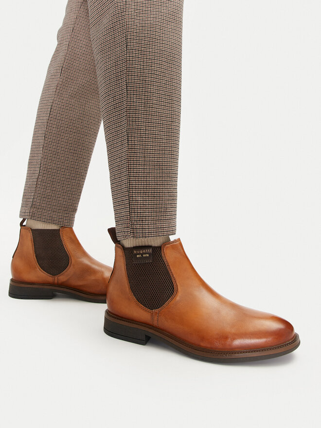 Bugatti Botines Chelsea Bugatti 311AGS304000 Marrón