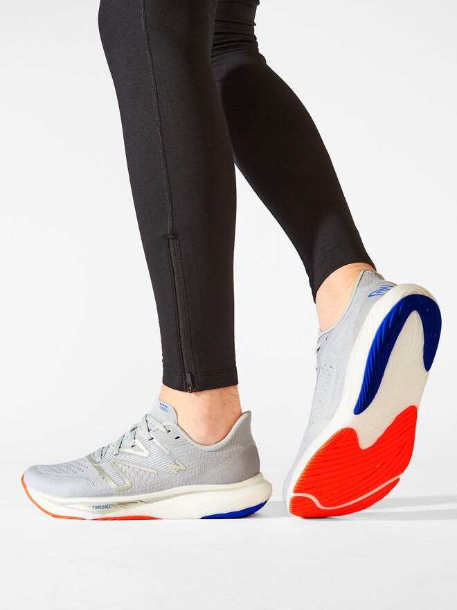 New Balance Buty do biegania New Balance FuelCell Rebel v3 MFCXCG3 Szary