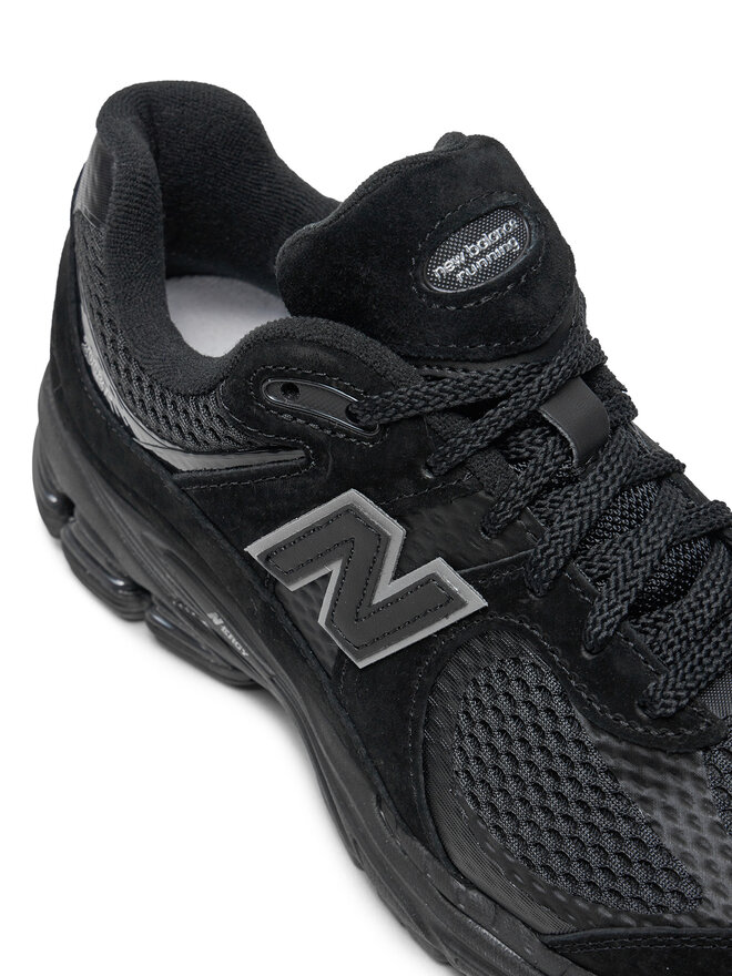 New Balance Sneakersy New Balance M2002WB Czarny