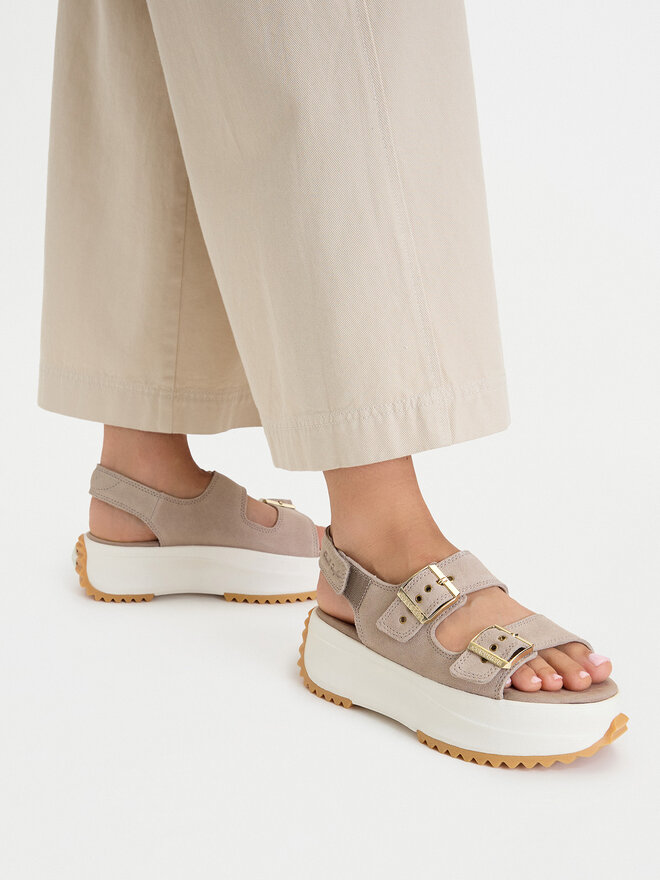 Converse Sandalen Converse A20647C Braun
