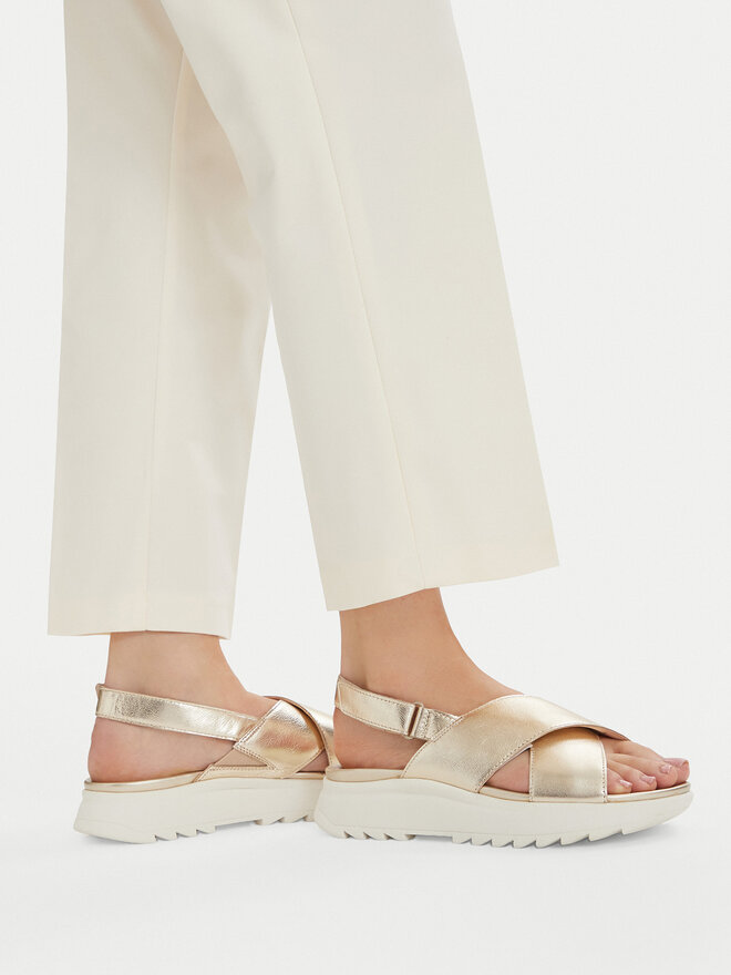 Clarks Босоніжки Clarks DashLite Wish 26185882 Золотий