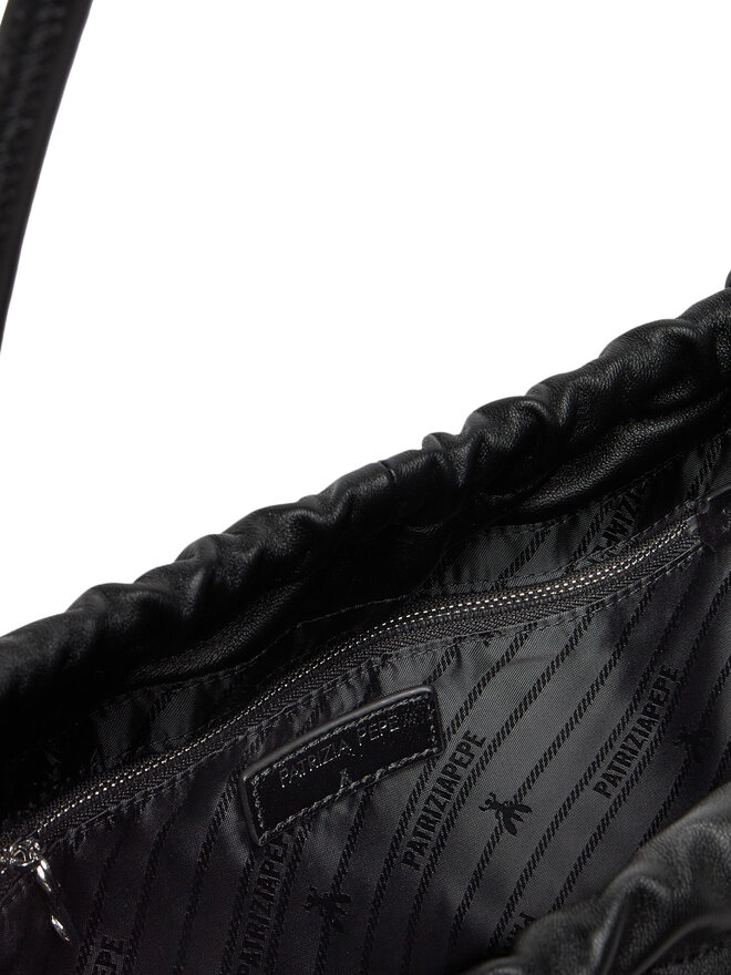 Patrizia Pepe Ročna torba Patrizia Pepe 8B0250/L147 Črna