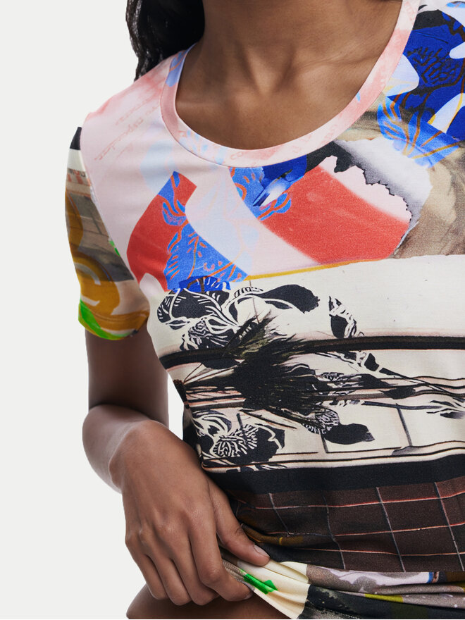 Desigual Desigual Camiseta Collage 25SWTK14 De color Regular Fit