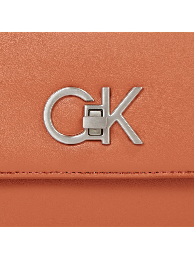 Calvin Klein Kabelka Calvin Klein Re-Lock Crossbody W/Flap Sm K60K610770 Hnedá