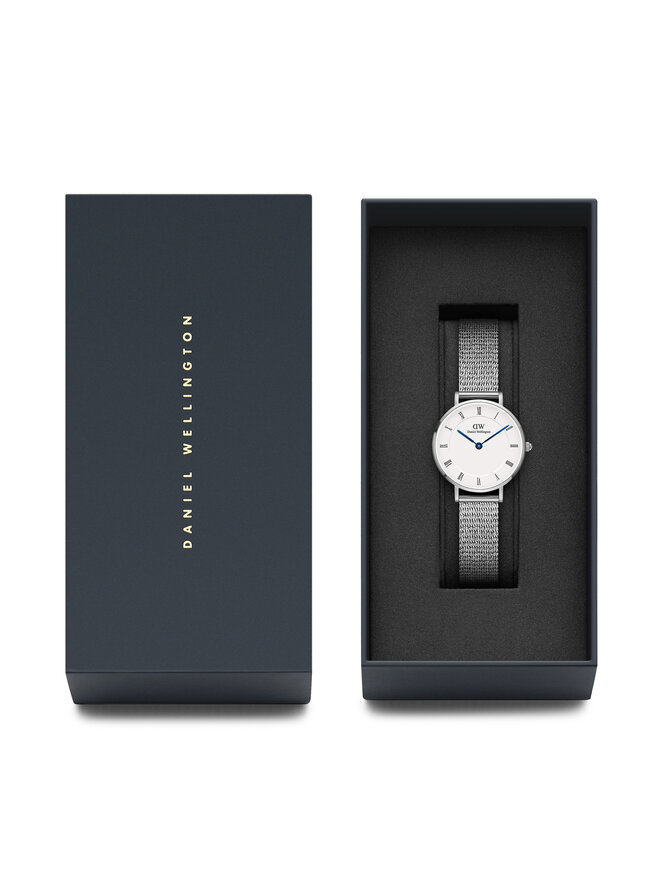 Daniel Wellington Zegarek Daniel Wellington Petite Roman Numerals Sterling DW00100684 Srebrny