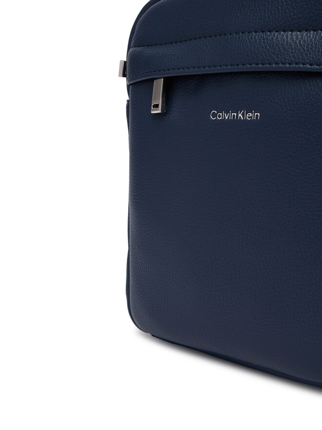 Calvin Klein Umhängetasche Calvin Klein Raised Reporter LV04D3160G Dunkelblau