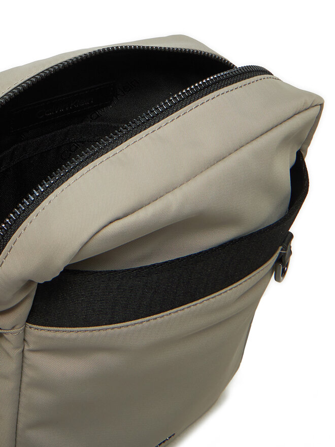 Calvin Klein Плоска сумка Calvin Klein K50K512770 Бежевий