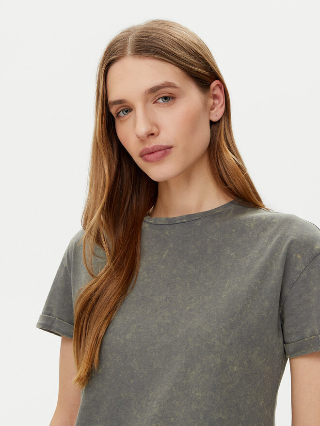 Noisy May Noisy May T-Shirt Brandy 27033185 Grau Slim Fit