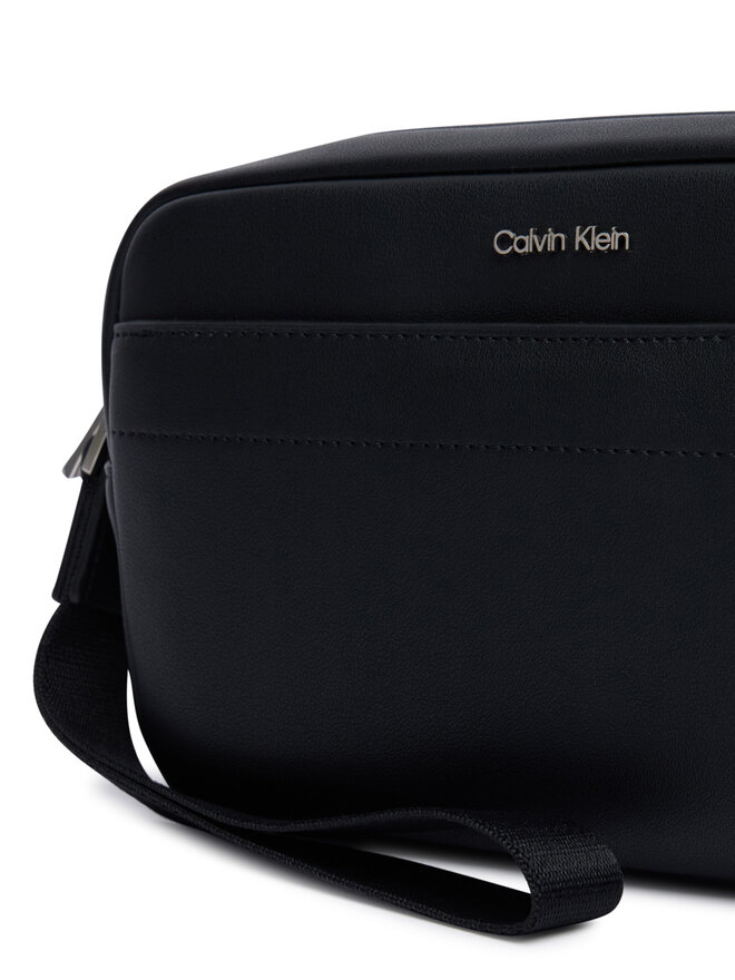 Calvin Klein Umhängetasche Calvin Klein Raised Pouch W/ Handle LV04D1277G Schwarz
