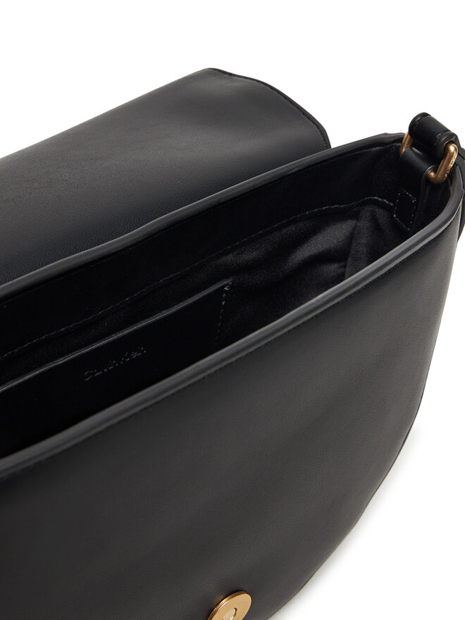 Calvin Klein Ročna torba Calvin Klein Bold Ck Saddle Crossbody LV04F3221G Črna
