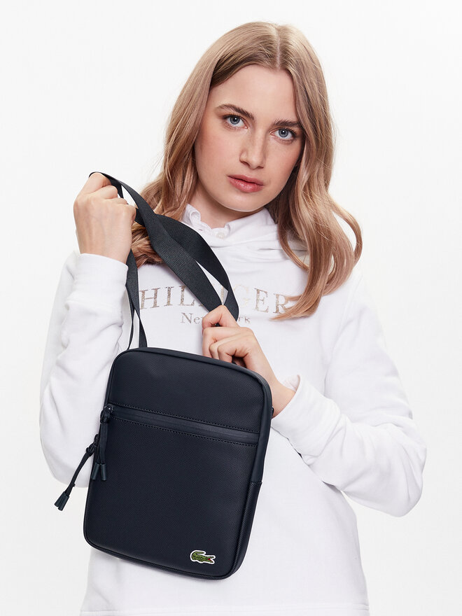 Lacoste Umhängetasche Lacoste M Flat Crossover Bag NH3308LV Blau