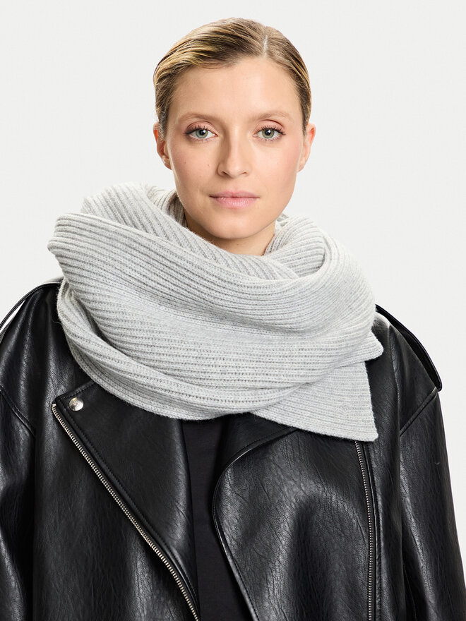 Calvin Klein Bufanda Calvin Klein Ck Metal Wool Rib Scarf LV04D8056G Gris