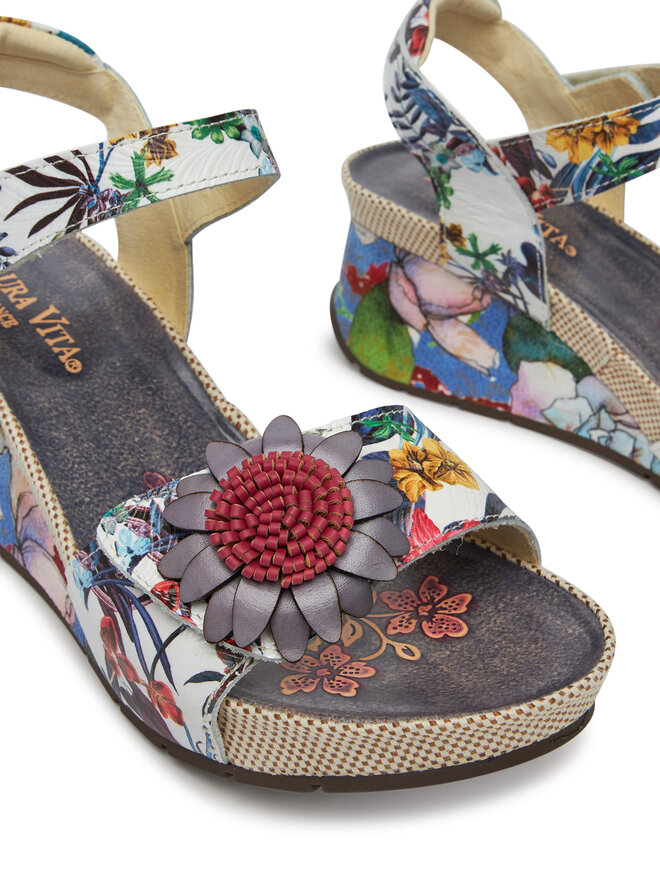 Laura Vita Barry 36 sandal in Vert: UK 3.5 / EU 36 | Modish