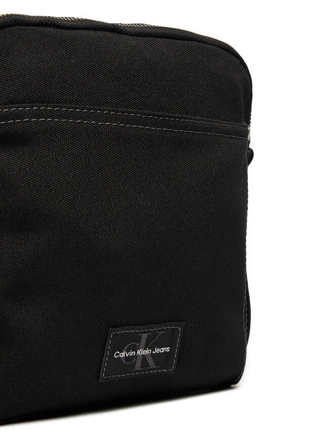 Calvin Klein Jeans Válltáska Calvin Klein Jeans Sport Essentials K50K512571 Fekete