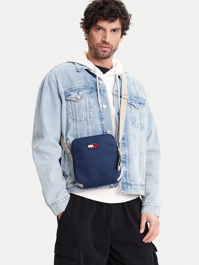 Tommy Jeans Válltáska Tommy Jeans Retro Cool Reporter AM0AM13277 Sötétkék