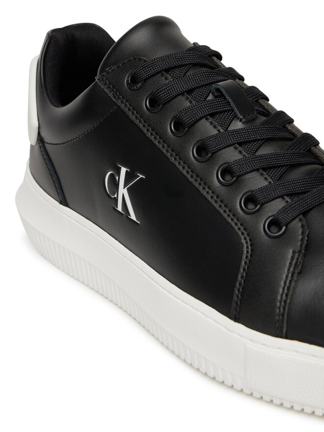 Calvin Klein Jeans Сникърси Calvin Klein Jeans Chunky Cupsole Ru Patch Lth YM0YM01296 Черен