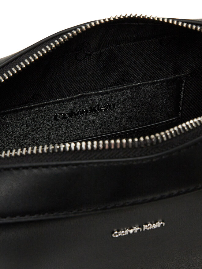 Calvin Klein Ročna torba Calvin Klein Ck Must Small Camera Bag LV04F3097G Črna