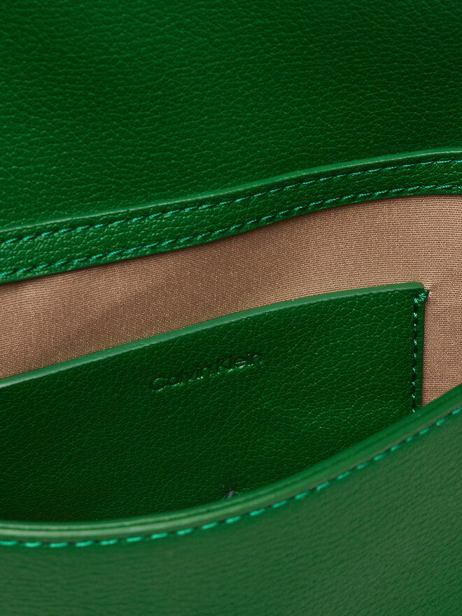 Calvin Klein Handtasche Calvin Klein Minimal Monogram Shoulder Pouch LV04K3161G Grün