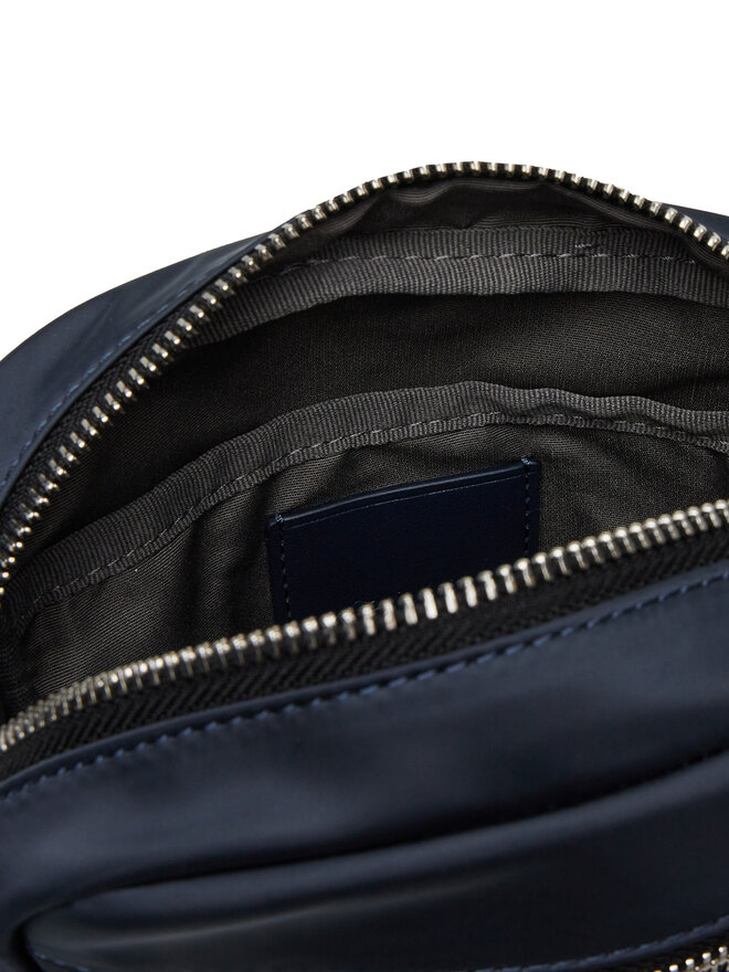 Calvin Klein Плоска сумка Calvin Klein Sleek Nylon Reporter LV04D3176G Cиній