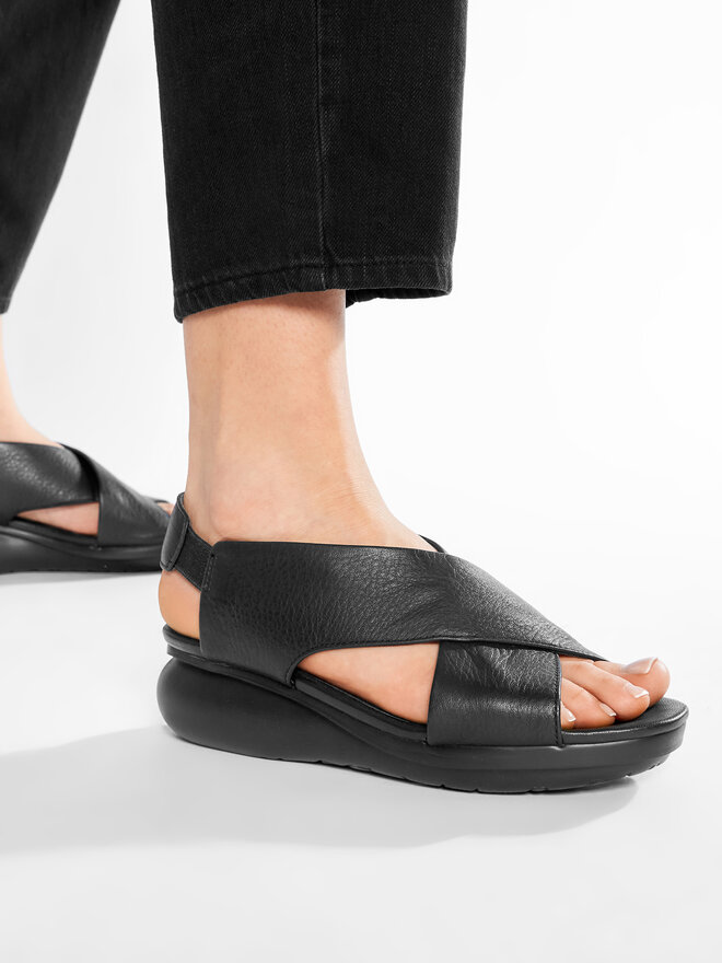 Camper Sandali Camper Balloon K200066-008 Črna