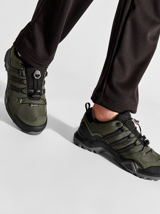 Trekkingschuhe adidas Terrex Swift R2 Gtx GORE TEX CM7497 Grun eschuhe