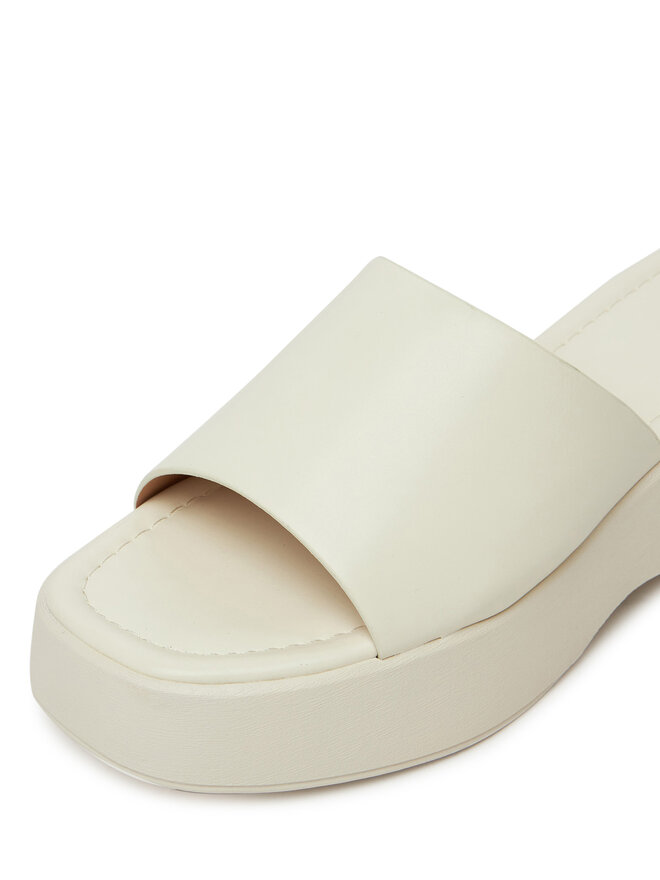 DeeZee Šľapky DeeZee ST024206-1 Biela