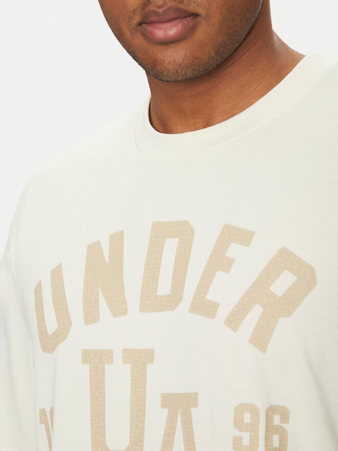 Under Armour Under Armour Marškinėliai Heavyweight Varsity 1390179 Smėlio Oversize