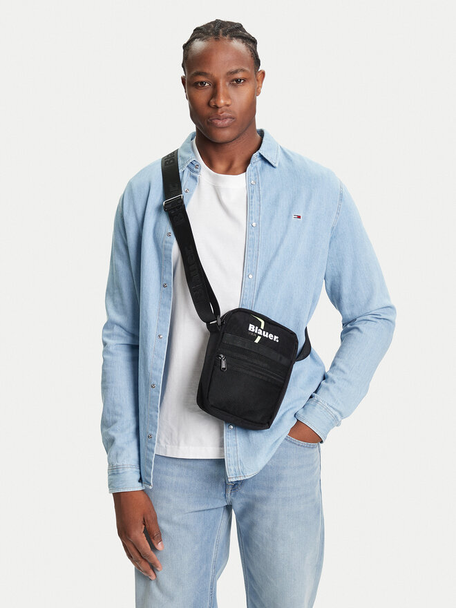 Blauer Плоска сумка Blauer S5COLBY05/BAL Чорний