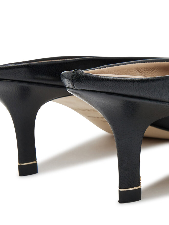 BOSS Pantoletten BOSS Charlize 50536294 Schwarz