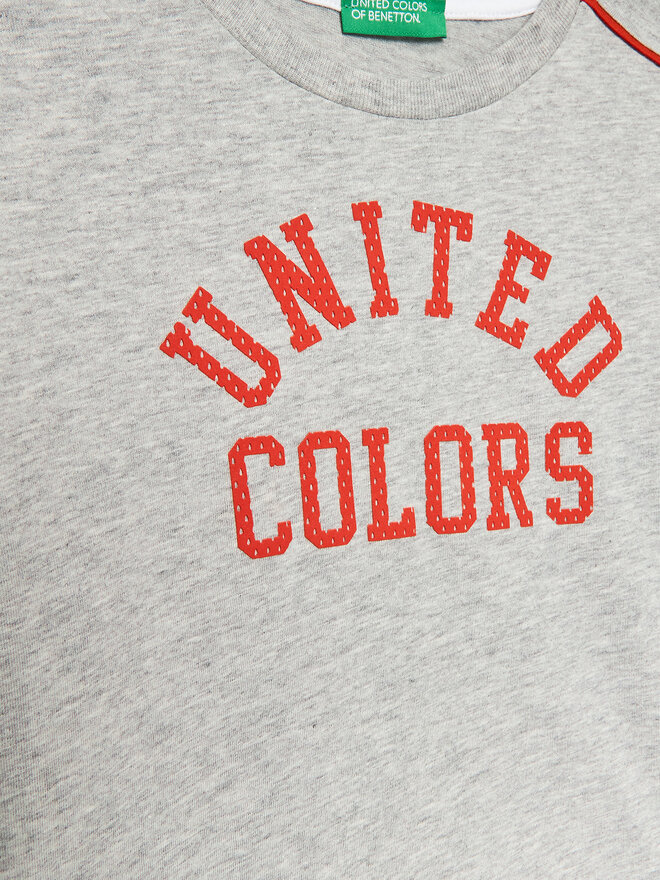 United Colors Of Benetton United Colors Of Benetton Marškinėliai 3096C10A9 Pilka Regular Fit