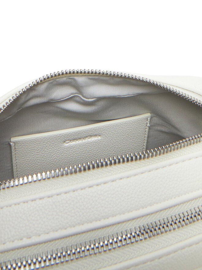 Calvin Klein Jeans Τσάντα Calvin Klein Jeans Ultralight Ew Dble Zip Camera Ba LV04K3124G Λευκό