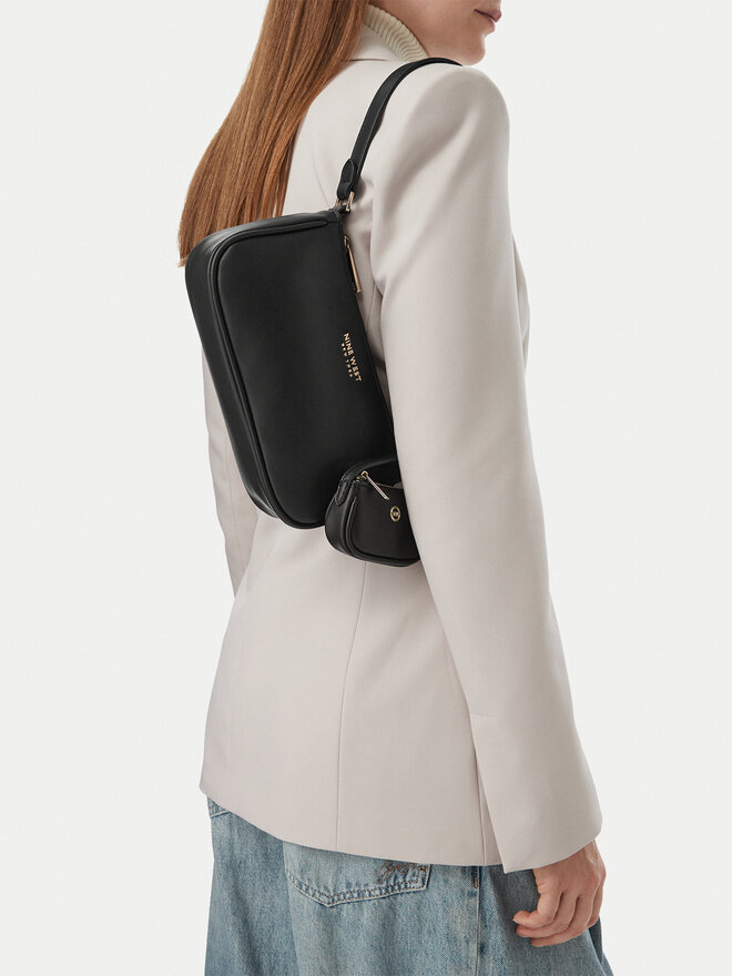 Nine West Handtasche Nine West CEO-VELVET CHARM-LA374-4788 Schwarz