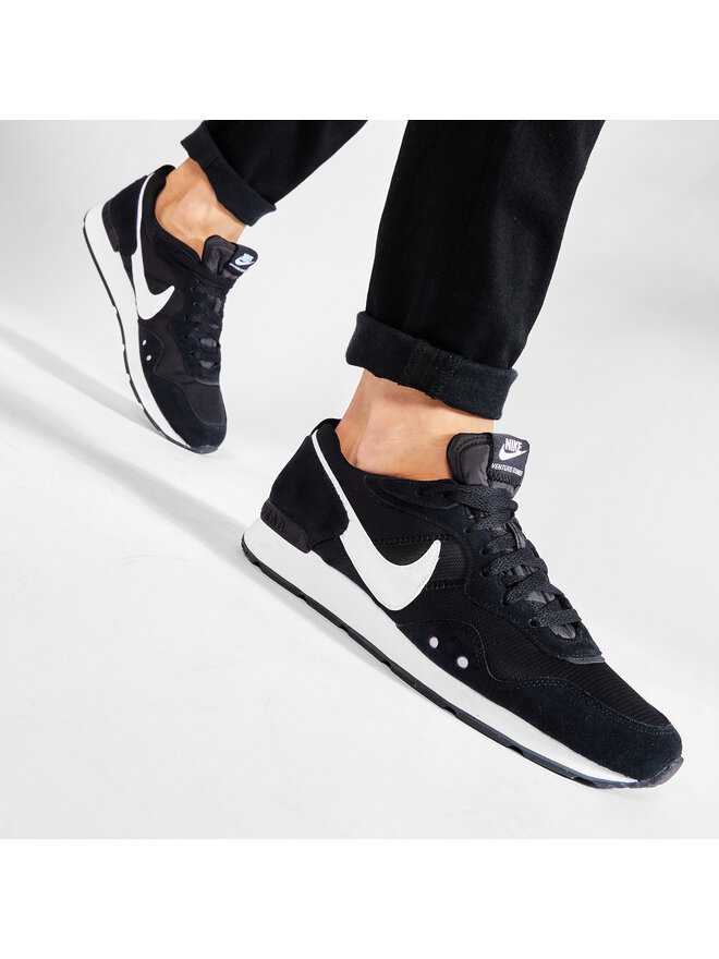 Nike Сникърси Nike Venture Runner CK2944 002 Черен